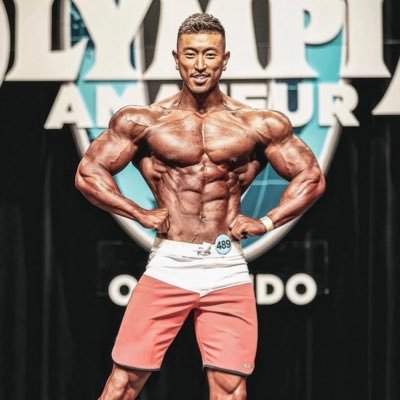 genki00141's profile picture. G.O.GYM築地店 G.O.GYM日本橋店 圧倒的なビフォーアフター数を誇ります。 本気で身体を変えたい方のみお待ちしてます💪😆