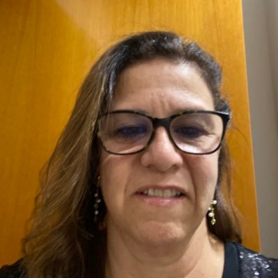 danuzaregi62852's profile picture. 