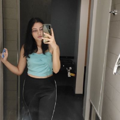 YashviNain's profile picture. 