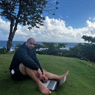 WizSebastian's profile picture. Software Engineer👨🏽‍💻