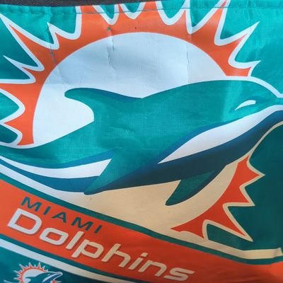 toomanyosos's profile picture. Die Hard Miami dolphins, Miami Heat fan.