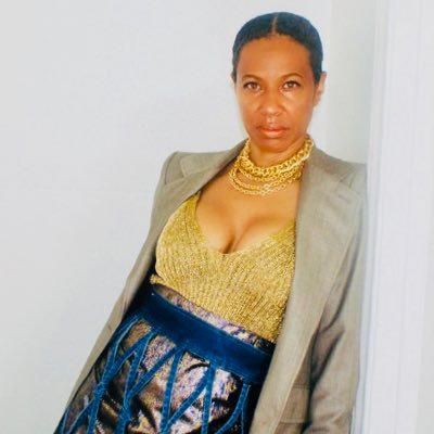 Life and Style Consultant @DZNRChic™ #dznrchiclifestyle #designer #hybridparfum @fashion4effect #appdeveloper #author 🔗