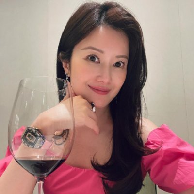 Anne19830215's profile picture. 