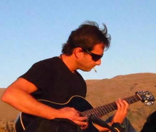 Franklyn79's profile picture. Si no actúas como piensas, pronto comenzarás a pensar como actúas. #KLV #KFI