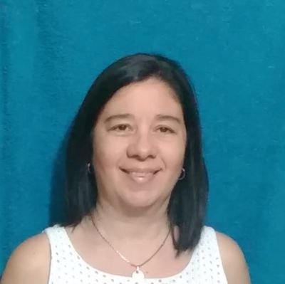 MUJER (no feminista de moda) 
Nutricionista, Especialista en Salud Pública
Orgullosa de ser Mendocina