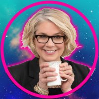 Linda Rey📌Glitch Guru 📣 SmallBiz Advocate 💼(@HeyLindaRey) 's Twitter Profile Photo