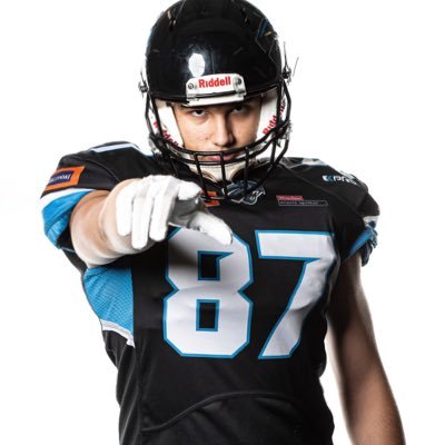 American Football player Panthers Wrocław U19 TE 6.2ft 229lbs born in 2004 Looking for college