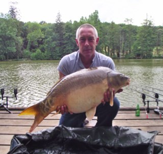 RickWillirb's profile picture. One old knacker of a scaffolder who loves carping , match fishing & the odd pint or two