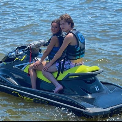 resnickliam's profile picture. All Girls Are The Same