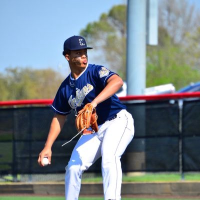 6,2 | 225 | 2025 | Keller high school(TX) | DE | 1B, RHP |