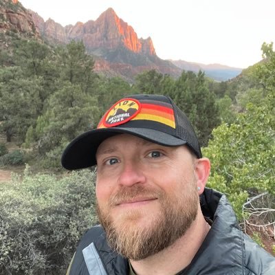 @ https://t.co/N3dvUfwvPY Researching how sphingolipids influence glia and neurons to drive neurodegeneration and metabolic disorders.