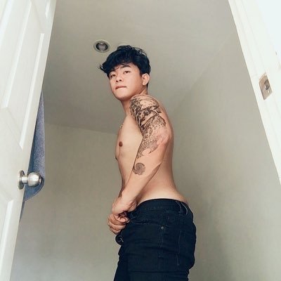 https://t.co/EcD7kkkEdb (timotheee_17) sagittarius/ toxic
Facebook: Perez Timothee
Tiktok: Firs1992