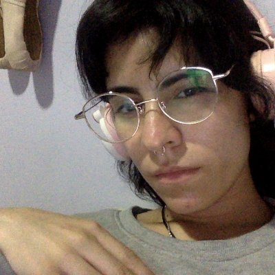 Silencios incómodos. ¿Por qué sentimos que es necesario romperlos con el fin de estar cómodos?
- Mia Wallace