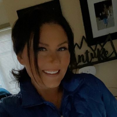PNW, tired of people, INFJ, LOA, vegan 🌱 loves Halloween, horror movies, music, podcasts, animals, & the beach 🏝️
