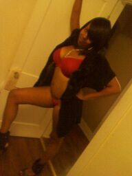 I'm single n lovin it, but accepting applications! I love men with BIG packages!! Laid bk, funny and bout my family n $. Holla at me n Plz feel free to FOLLOW!