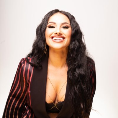 kenziekonair Profile Picture