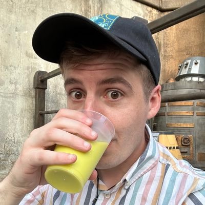 LukesGreenSaber's profile picture. There’s a Star War for everyone. He/Him.