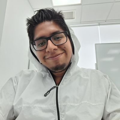 CarlosMoscolD's profile picture. UNI // Computer science // Celeste de corazón 💙