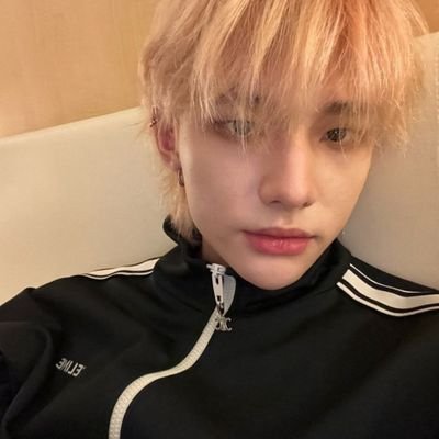Aki ‹3's Hyunjinさんのプロフィール画像