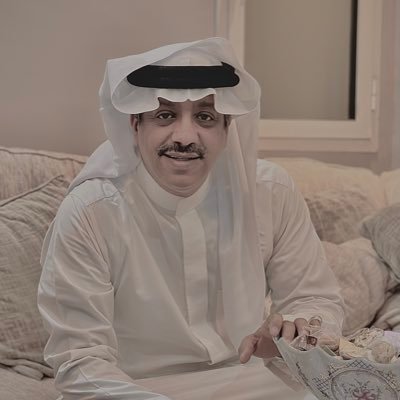 فنان تشكيلي وخط عربي محب للفنون الاسلامية والعالمية ،الشعر والادب والموسيقى والموروث الشعبي