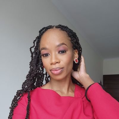 MissMoche's profile picture. Above all,I'm a woman.