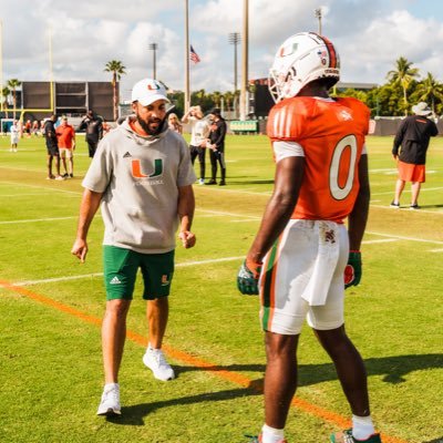 Assistant WRs Coach @canesfootball 🙌🏽