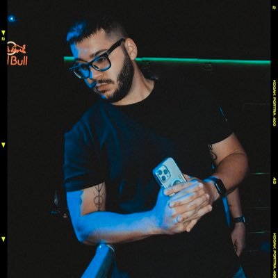 eduard_reyexx's profile picture. Crossfiter in progress 🏋🏻
Flag Football player 🏈
Vikingos team #98
photographer 📸
#TodooNada