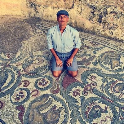 ... sono un perfezionista, sul palcoscenico, che non si prende troppo sul serio...