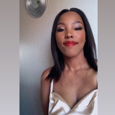OriginalNaledi's profile picture. GOD is in control👑💯❤. Minimalist 🧚🏾‍♀️. Alumna 👩🏽‍🎓