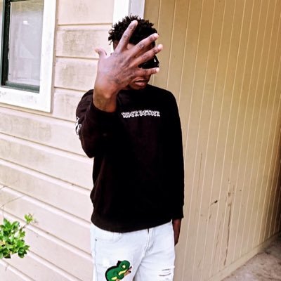 FRONTLINEBig5's profile picture. #WEOUTSIDE❤️‍🔥 #FREELimon