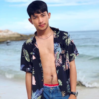 ☺️ไม่รับงานอะไรทั้งนั้นครับ🔥 IG :kong_ysp❤️👶🏻 FACEBOOK:🐳 Kong yotsaporn บ้านเกิดสงขลา