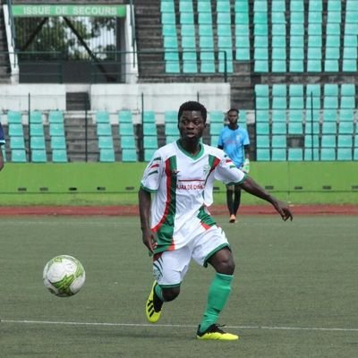 J'ai fais de ma passion mon métier, le football. Dieu c'est ma vie.