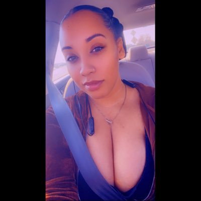 IssaForty's profile picture. I like cookies. that is all.