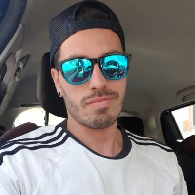 Me encantan los autos y la naturaleza🫒
Intento de vegetariano🫒