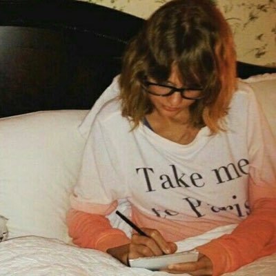 determinants_'s profile picture. I write occasionally.