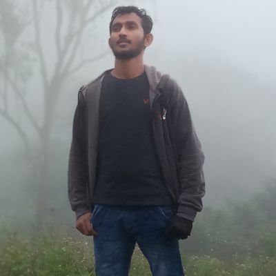 CR1698's profile picture. Ghazal from Peesh Mishra. 
 jeet Ki hawas nahi 
Hari Ki toh fikar nahi 
maut anthu nahi toh mauthu Sebi kyun dare
 Jake aasumani me dahad de