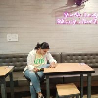Riya Goyal (@riyaaaaaaaaa31) 's Twitter Profile