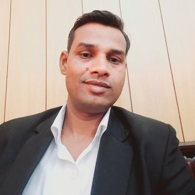 पंछी जब अपने पंखो पर विश्वास करता है तो सारा आसमान उसी का हो जाता है अपनी मेहनत पर विश्वास कीजिए एक दिन हर तरफ आपका ही नाम होगा