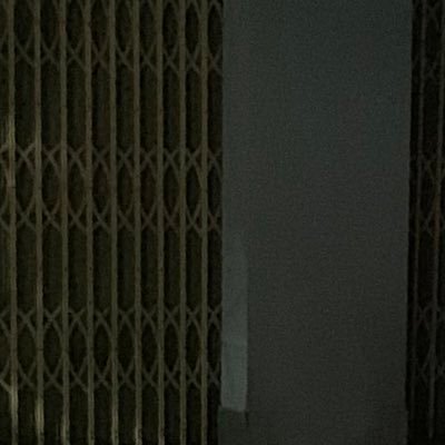 LinzDaPoet16's profile picture. 