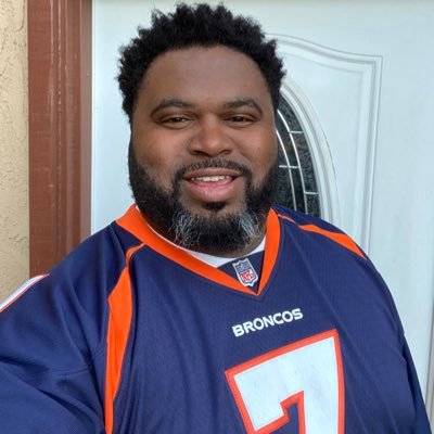God’s man+Father+Tech geek+Sports Enthusiast+Still on my mission