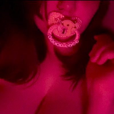 beggingslutsub's profile picture. 18+ only- 23yo F sub- 200 pound princess - 90% brat 😈 - pansexual girly- Hotwife - bdsm lover - ageplayer/regressor -