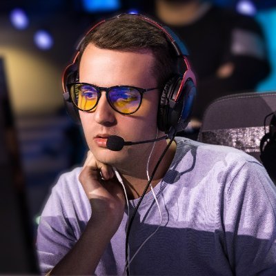 Old guy, ex Starcraft / HotS / Pokemon Unite competitor