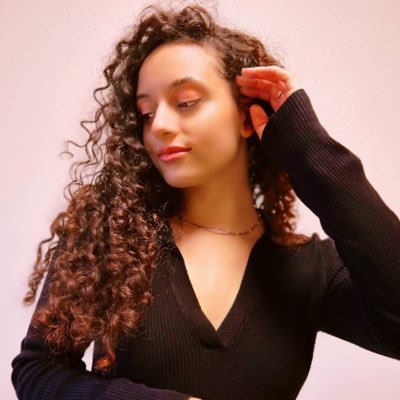 NoeeC02's profile picture. Front End Developer 👩🏽‍💻