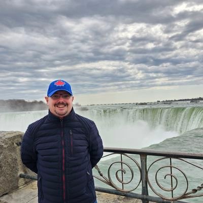 ManuelO1482's profile picture. Enthusiastic NHL Fan, NFL Fan, World Traveller