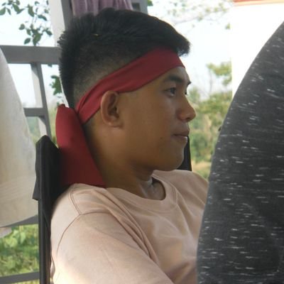 11Redeemed's profile picture. Psalm 118:6 || Pomelopop.