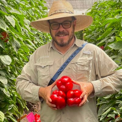 Sweet pepper breeder at Sakata Seeds America. Passionately promoting creativity in plant breeding! 🎨 🧑🏼‍🌾🧬📈🫑