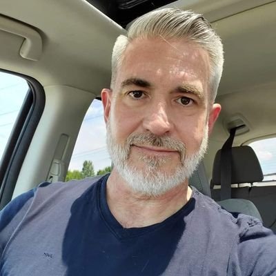 Richard77361230's profile picture. Life is about happiness, family and friendship. Smile more and laugh more. Be positive