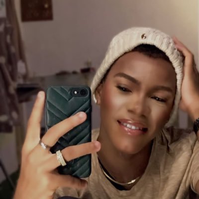 Nederbury's profile picture. 