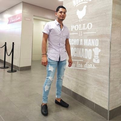 wilmarB_21's profile picture. Sueña, trabaja, y actúa 🪄