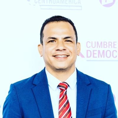 Economista, MEPP @uai_cl. Autor de Economía Sin Atajos. Profesor @universidad_pma. Consultor @capacpanama. Opiniones personales